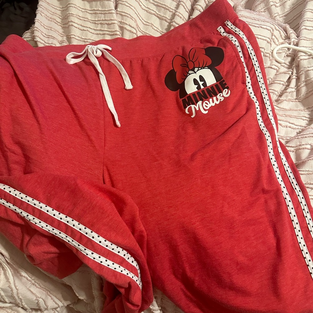 Disney Parks 3x sweatpants smoke free home